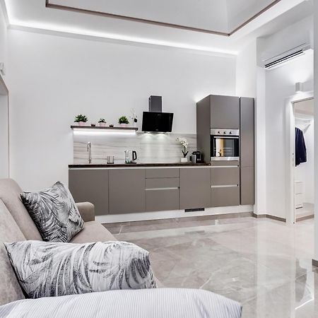 Unoseitre - Luxury Apartment & Suite Roma Exterior foto