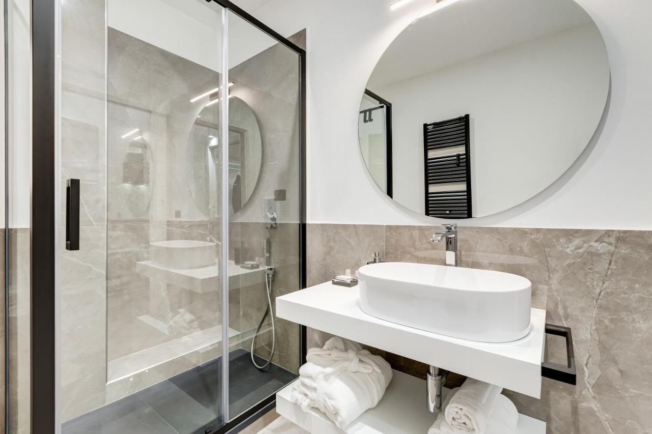 Unoseitre - Luxury Apartment & Suite Roma Exterior foto