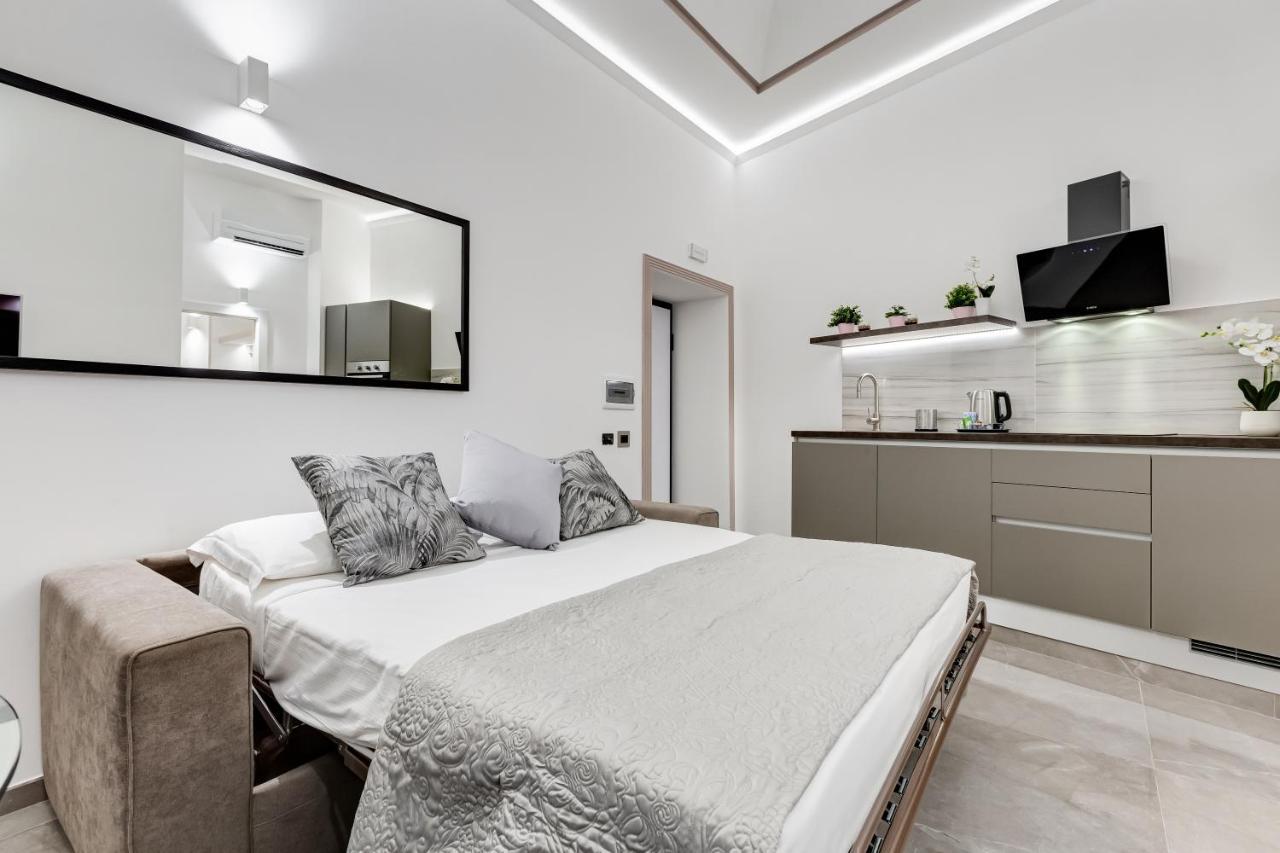 Unoseitre - Luxury Apartment & Suite Roma Exterior foto